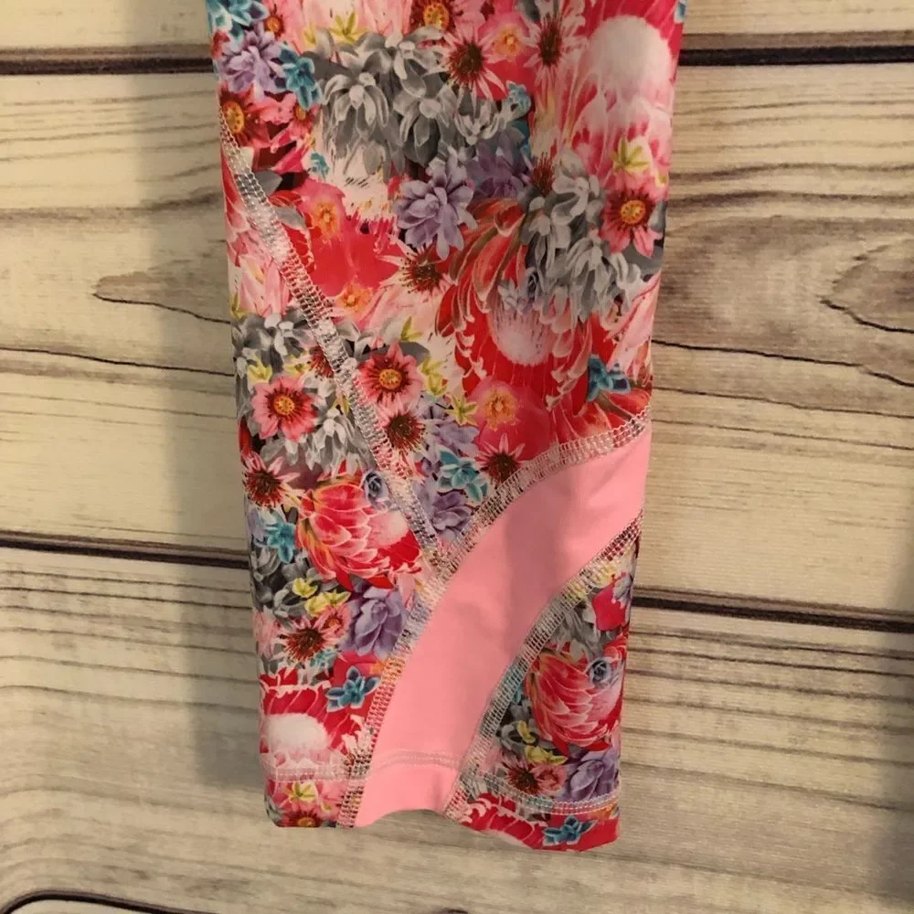 LULULEMON Inspire Crop Pink Floral Leggings Size 4